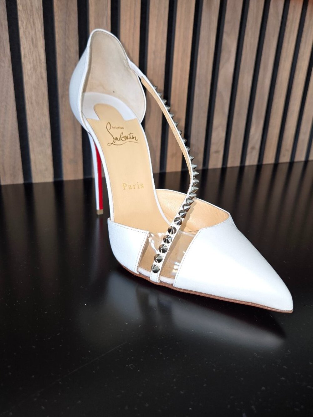 CHRISTIAN LOUBOUTIN HEEL